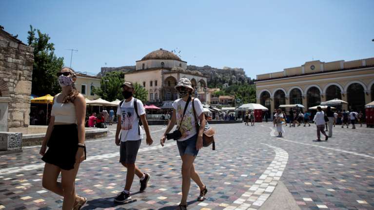 Κορονοϊός: Φοβίζει η μεγάλη διασπορά στη χώρα - 671 κρούσματα στην Αττική, 262 στη Θεσσαλονίκη, 233 στην Κρήτη