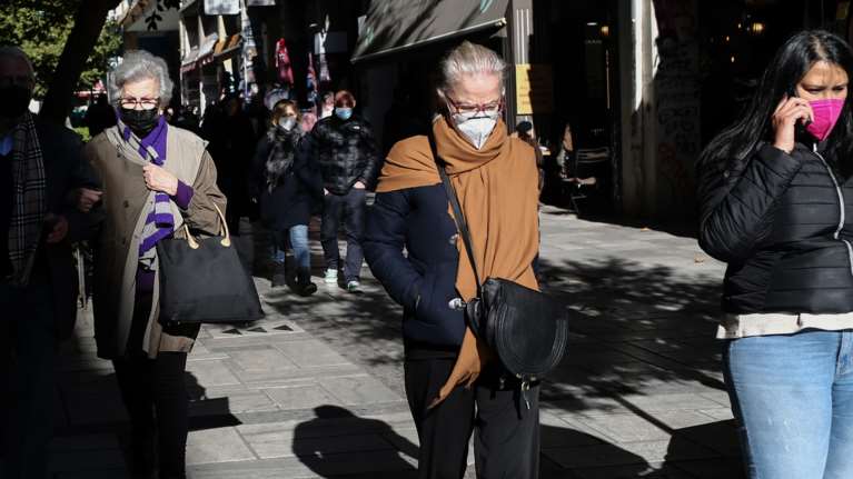 Κορονοϊός: Μικρή μείωση με 7.295 νέα κρούσματα στην Αττική, σχεδόν 2.000 στη Θεσσαλονίκη - Στο &quot;κόκκινο&quot; η Κρήτη
