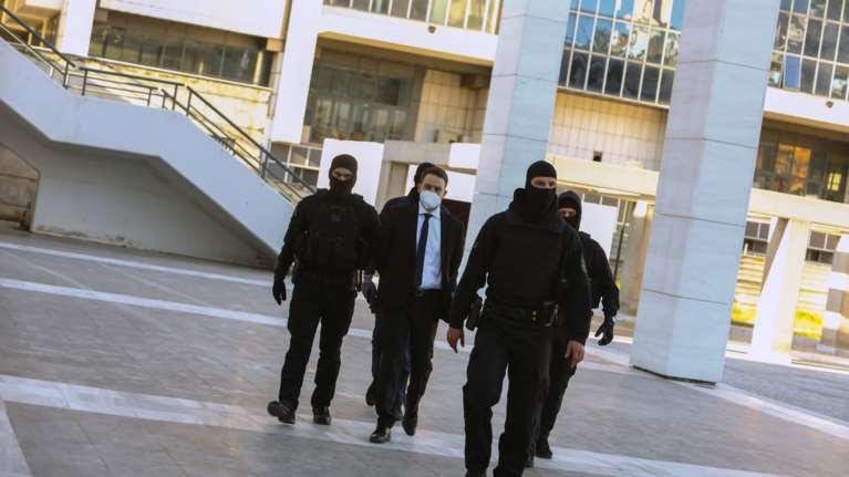 Μπάμπης Αναγνωστόπουλος: Υπήρξαν στιγμές που &quot;έσπασε&quot; μιλώντας για τη σύζυγό του και τη ζωοκτονία, λέει ο δικηγόρος του