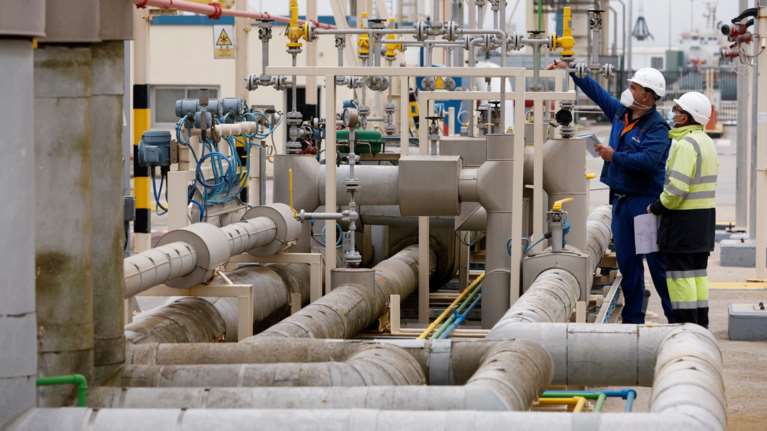 Bloomberg: 4 ευρωπαίοι αγοραστές πλήρωσαν ήδη σε ρούβλια για το φυσικό αέριο - 10 έχουν λογαριασμό στην Gazprombank