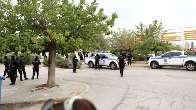 Πολυτεχνειούπολη: Με κανόνες μαφίας οι σπείρες που εξαρθρώθηκαν - Πώς "σημάδευαν" τις περιοχές τους