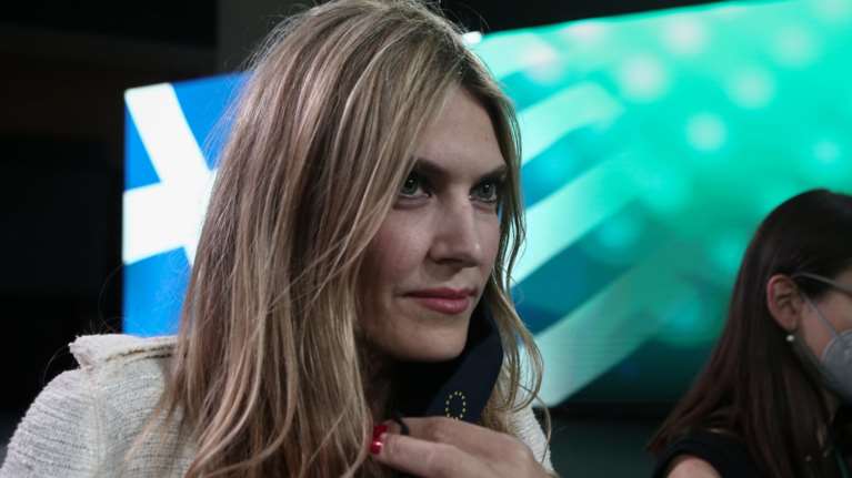 ΠΑΣΟΚ: Ο Νίκος Ανδρουλάκης διέγραψε την Εύα Καϊλή - Ανακρίνεται για σκάνδαλο διαφθοράς