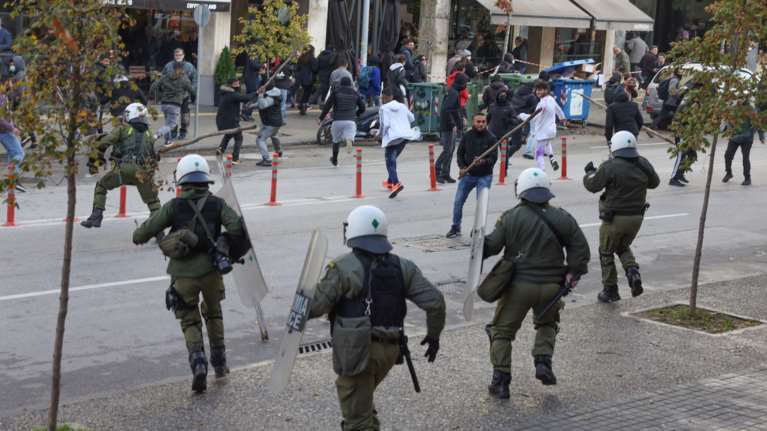 Θεσσαλονίκη: Οι προτάσεις των αστυνομικών μετά τον πυροβολισμό του 16χρονου - Κάμερες, σπρέι αυτοάμυνας και taser