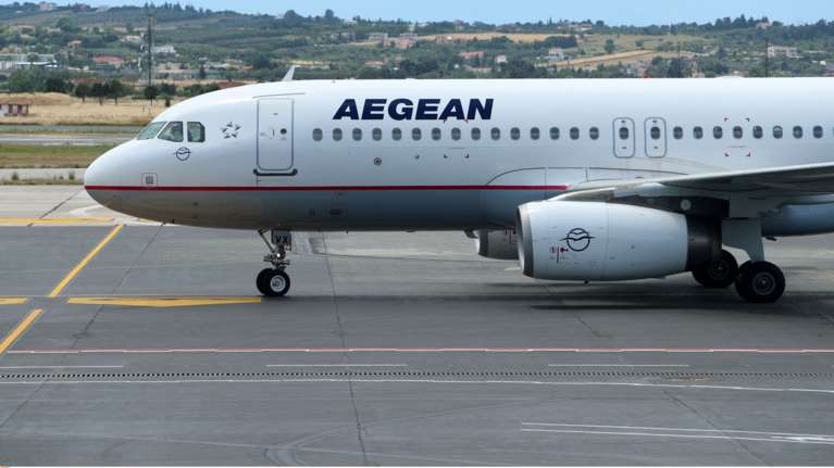 Συναγερμός σε πτήση της Aegean: Αναγκαστική προσγείωση αεροπλάνου με 156 επιβάτες στο αεροδρόμιο της Νάπολης