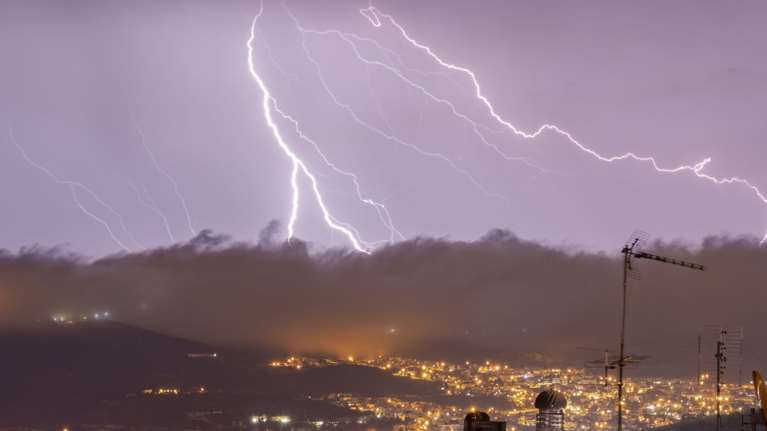 Κακοκαιρία Daniel: Δεύτερο κύμα με έντονα φαινόμενα έως το απόγευμα - Δύσκολη νύχτα σε Αττική και Θεσσαλία