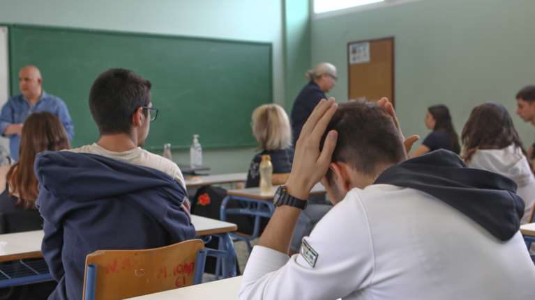 Πανελλήνιες 2023: Δεύτερο μάθημα σήμερα για τους υποψήφιους των ΕΠΑΛ - Διαγωνίζονται στα Μαθηματικά