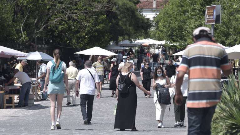 Ασχημα νέα για τον κορονοϊό: Κοντά στα 3.500 τα κρούσματα σήμερα και αύξηση νοσηλειών