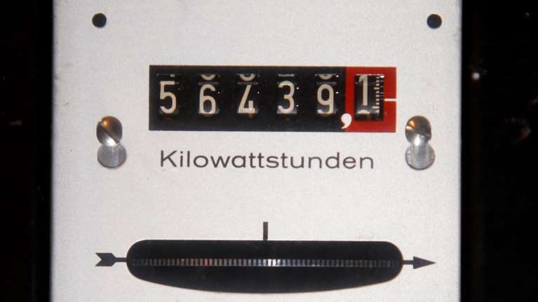 Θετικά μηνύματα από το μέτωπο της χονδρικής για τις τιμές ρεύματος