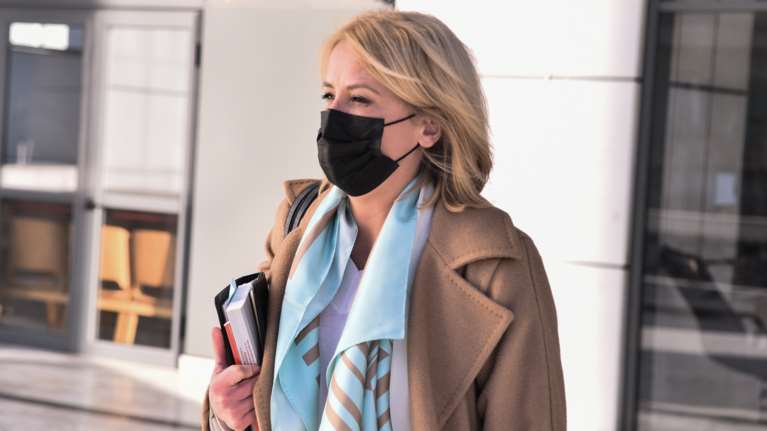 Διακοπή στη δίκη για το Μάτι μέχρι να αρθεί η βουλευτική ασυλία της Ρένας Δούρου