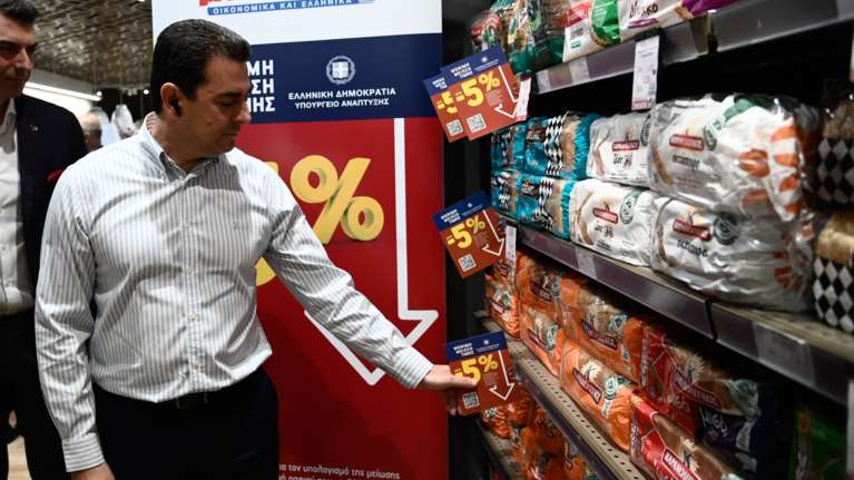 Σκρέκας: Η πρώτη εταιρεία στην οποία βάλαμε πρόστιμο, μείωσε τις τιμές της κατά 25%