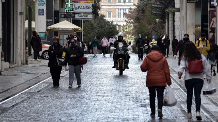 Λιανεμπόριο: Στο τραπέζι το άνοιγμα στις 16 Μαρτίου - Τα σενάρια χωρίς click away αλλά με SMS στο 13032