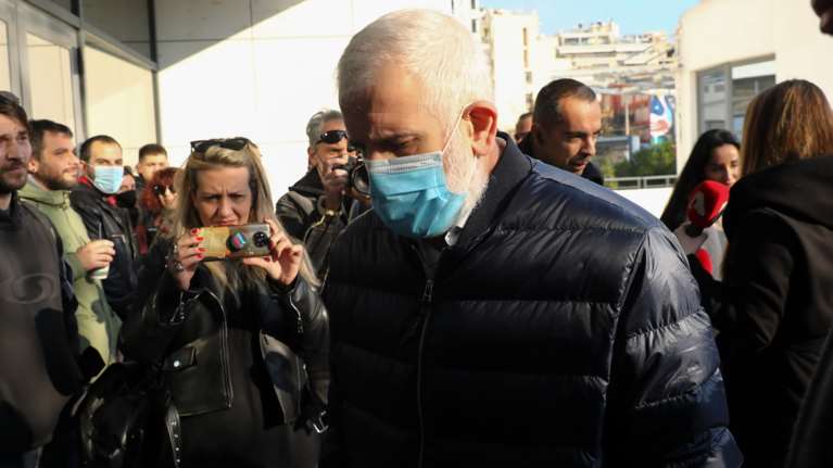 Πέτρος Φιλιππίδης: "Ήθελαν να με βγάλουν από το θέατρο γιατί δεν έδωσα δουλειά σε καμιά τους" - 8 ώρες κράτησε η απολογία του