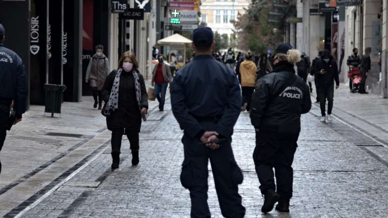 Πρώτη μέρα με αγορές click inside: &quot;Μουδιασμένοι&quot; οι καταναλωτές - Μικρή η κίνηση στα καταστήματα [εικόνες]