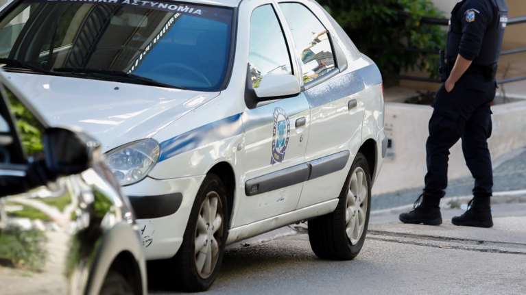Συνελήφθη 41χρονος αστυνομικός για δωροδοκία - Πληρώθηκε για να απαλλάξει γυναίκα από νομικές συνέπειες