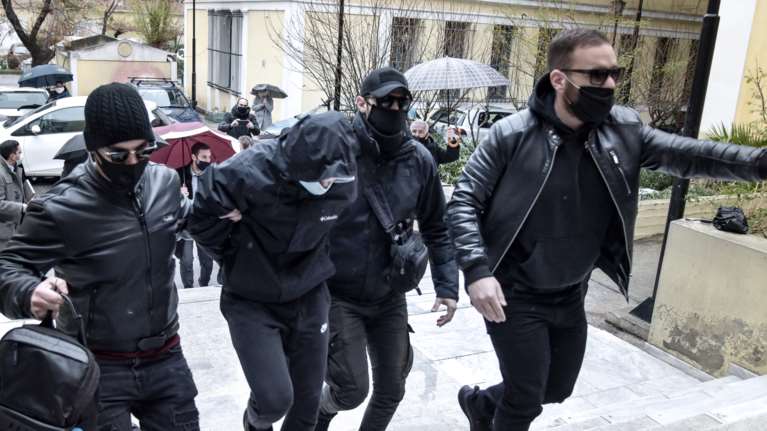 Ξυλοδαρμός σταθμάρχη στο Μετρό: Σε διαθεσιμότητα ο αστυνομικός που συνελήφθη για παράβαση καθήκοντος