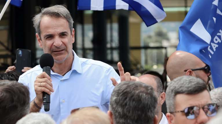 Πώς εξηγείται η οργή Μητσοτάκη για τους 2 βουλευτές του ΣΥΡΙΖΑ στη Θράκη - Ο ρόλος του τουρκικού προξενείου της Κομοτηνής