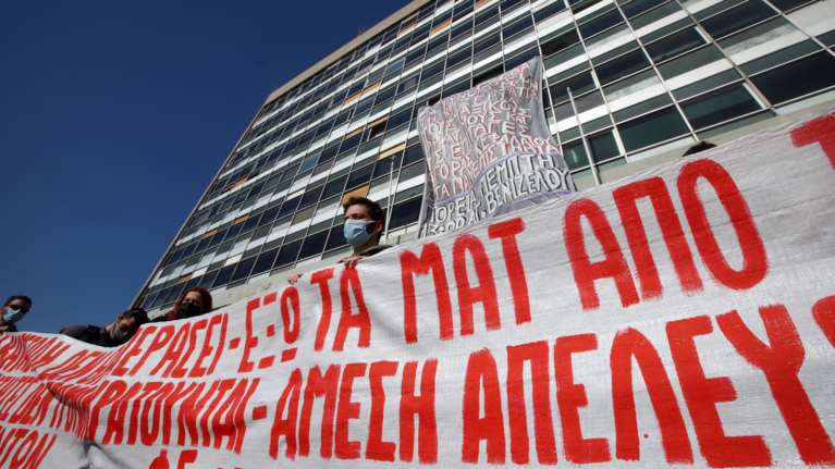 Κατάληψη στο ΑΠΘ: Λουκέτο βάζει η Σύγκλητος στην κεντρική διοικητική και οικονομική λειτουργία