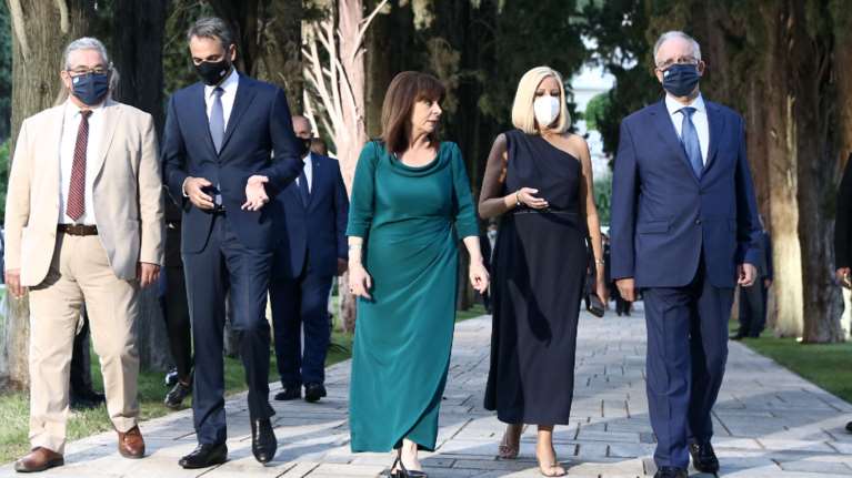 Σακελλαροπούλου για επέτειο Αποκατάστασης της Δημοκρατίας: &quot;Συμπαράσταση στην Κύπρο, αποφασιστικότητα απέναντι στην Τουρκία&quot;