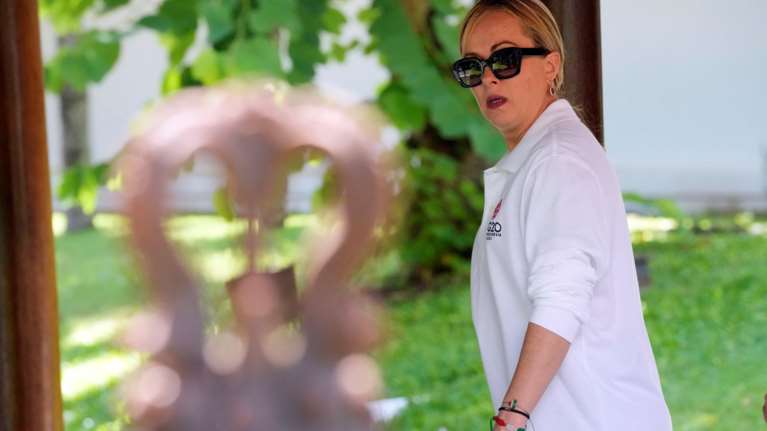 &quot;A Dio Nico&quot; - Ο αποχαιρετισμός της Μελόνι στη φίλη της που ήταν ένα από τα θύματα δολοφονικού αμόκ στη Ρώμη