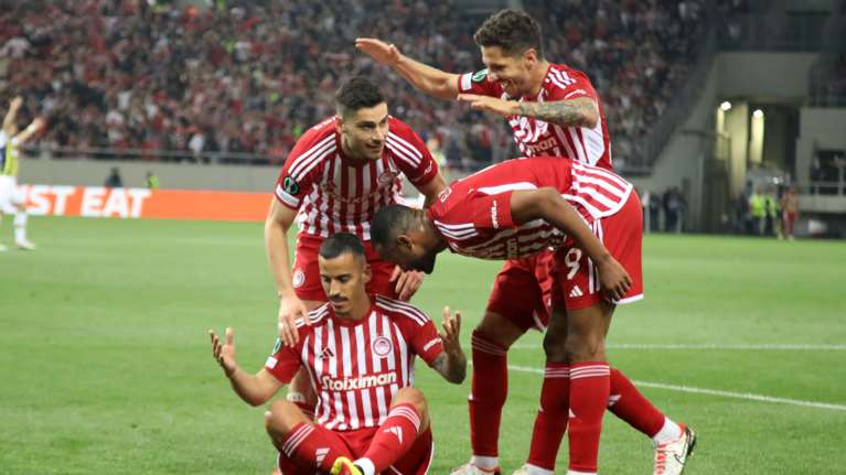 Ολυμπιακός-Φενέρμπαχτσε 3-2: Από πάρτι... ντέρμπι αλλά πήρε το προβάδισμα για τους &quot;4&quot;