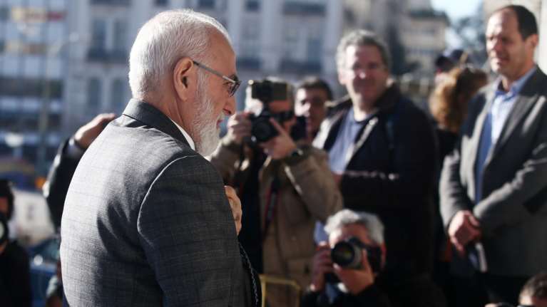 Σε εξέλιξη η δίκη του Ιβάν Σαββίδη για την εισβολή στην Τούμπα με το όπλο - Μετά από συνεχείς αναβολές