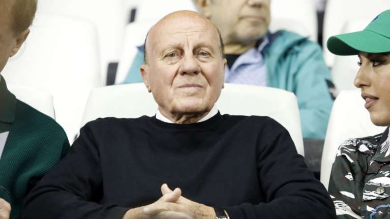 Μίμης Δομάζος: &quot;Έβλεπες έναν άνθρωπο που κατέρρεε και έλεγε &quot;όχι, είμαι μια χαρά&quot;, λέει ο γιατρός που τον βοήθησε