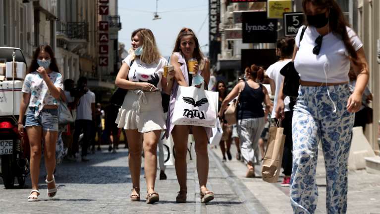 Κορονοϊός: Μέσα σε όλα, έρχεται και η... Pirola - Όλα όσα πρέπει να γνωρίζουμε για τη νέα παραλλαγή