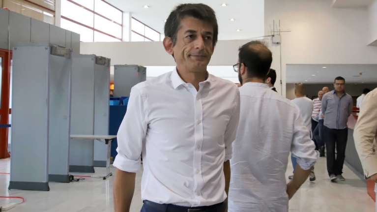 Ο Καρανίκας λάβρος κατά Τσακαλώτου: "Φοροεισπράκτορας, έκανε ό,τι και οι κακοί αστοί"