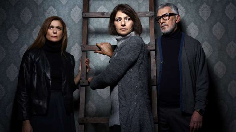 "Η Ράβδος": Λεμπεσόπουλος, Παπαμόσχου και Αϊδίνη στην παράσταση που καθήλωσε κοινό και κριτικούς