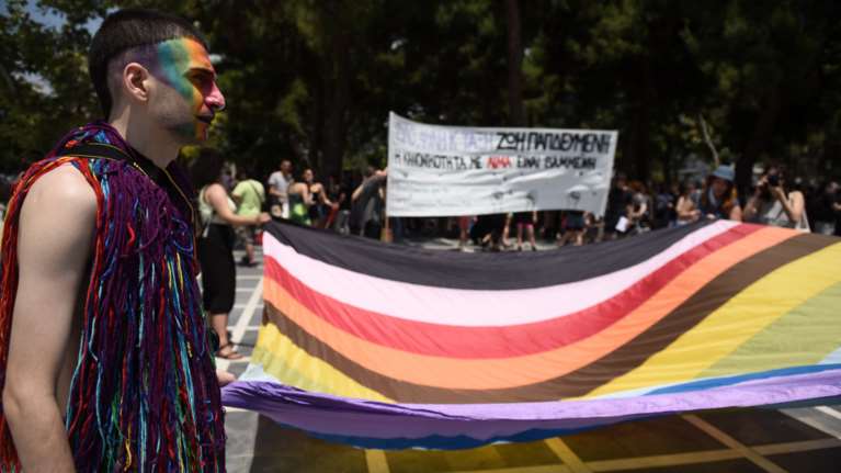 Thessaloniki Pride: Χρώματα, χορός και συνθήματα στους δρόμους της Θεσσαλονίκης [Εικόνες, βίντεο]
