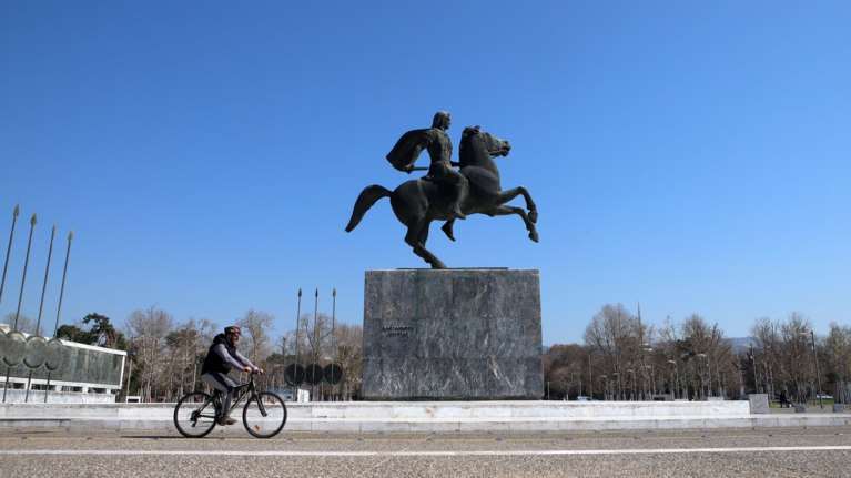 Πέθανε ο γλύπτης Ευάγγελος Μουστάκας - Ο δημιουργός του εμβληματικού αγάλματος του Μεγάλου Αλεξάνδρου στη Θεσσαλονίκη