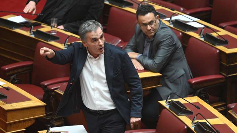 Ευκλείδης Τσακαλώτος: Κοροϊδία το Food Pass