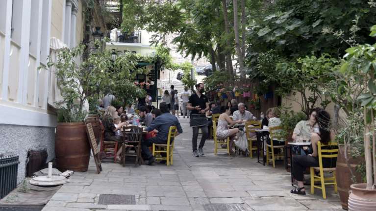 Κορονοϊός: 590 τα νέα κρούσματα στην Αττική, 148 στη Θεσσαλονίκη - Ο χάρτης της διασποράς