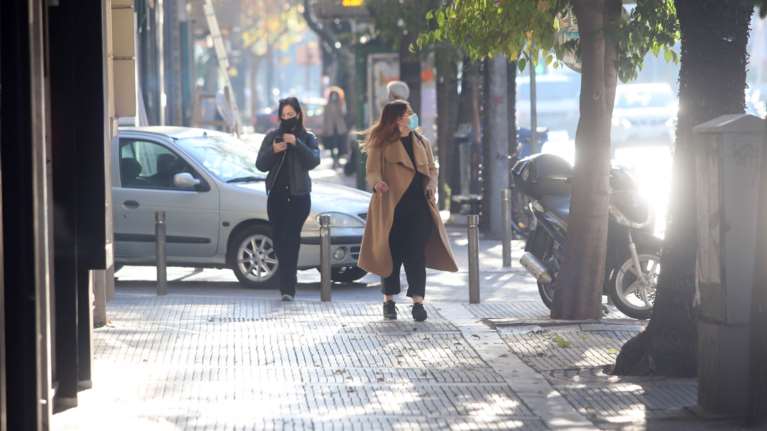 &quot;Βόμβα&quot; Σαρηγιάννη: Στο 4,6% ο βαθμός θετικότητας – Αν δεν πέσει, να κλείσει η χώρα