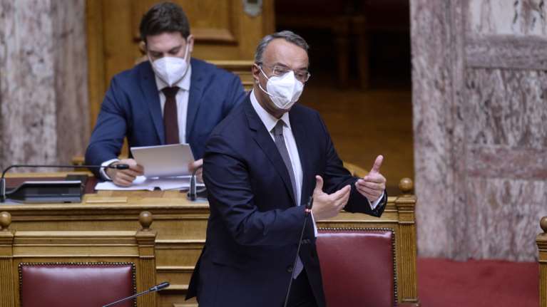 Σταϊκούρας στη Βουλή: Η κυβέρνηση της ΝΔ πατάει στον πραγματικό κόσμο όχι στα ροζ συννεφάκια του ΣΥΡΙΖΑ