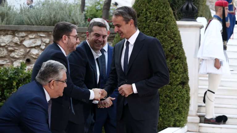 Γιατί ο Μητσοτάκης αποκάλυψε οτι ο Ανδρουλάκης δεν ήθελε να τον συναντήσει - Η απάντηση του ΠΑΣΟΚ