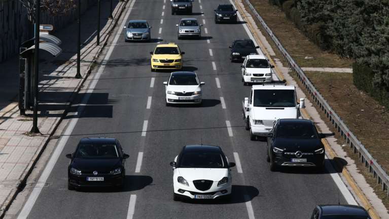 Άδειες οδήγησης: Αυθημερόν και ηλεκτρονικά η αντικατάστασή τους - Βήμα βήμα η διαδικασία