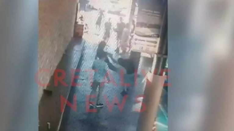 Κρήτη: 47χρονος σε κατάσταση αμόκ επιτέθηκε σε τουρίστες και αστυνομικούς [βίντεο]