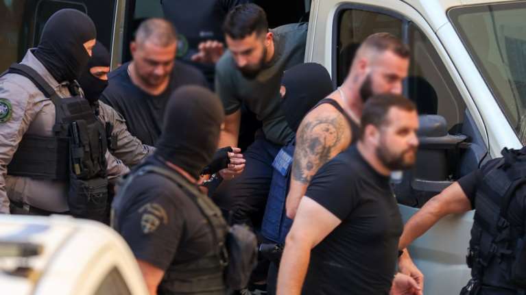 Μαφία της Κρήτης: Τρεις επιχειρηματίες κι ένας παπάς οι αρχηγοί - Εκβίαζαν ηγούμενο με ροζ βίντεο - 3 εκατ. ο τζίρος τους