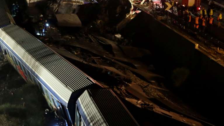 Τέμπη: "Το φρέον μπορεί να εκραγεί υπό συνθήκες" λέει το Γενικό Χημείο του Κράτους - Πού αποδίδουν την πυρόσφαιρα οι 16 εκθέσεις