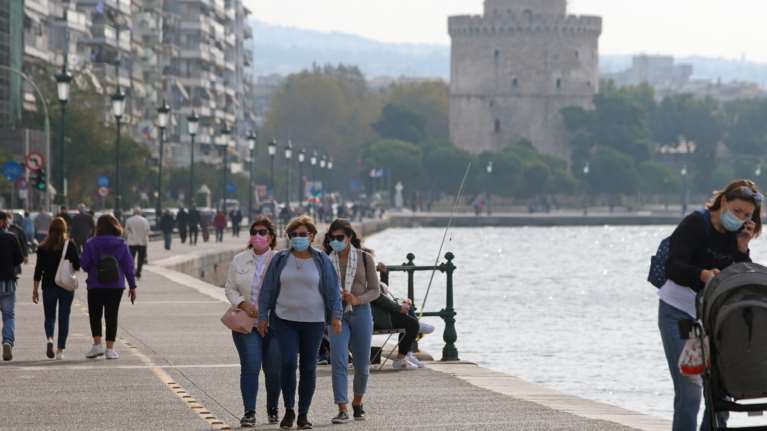 Εκτός ελέγχου ο κορονοϊός στη Θεσσαλονίκη: Ανακοινώνεται lockdown - Nέα μέτρα ζητούν Κικίλιας και Ζέρβας