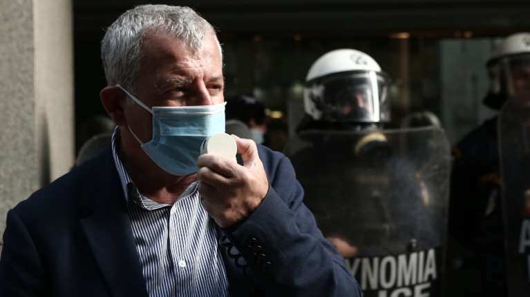 Γιαννάκος: Ο συνδικαλιστής που ανακάλυψε &quot;καβατζωμένες&quot; ΜΕΘ τώρα τα γυρίζει - Αμηχανία  στον ΣΥΡΙΖΑ