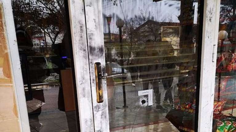 Ανατροπή με νέα γυναικοκτονία:  Ο πρώην σύζυγός της και όχι η πεθερά της, σκότωσε την 55χρονη στο ζαχαροπλαστείο