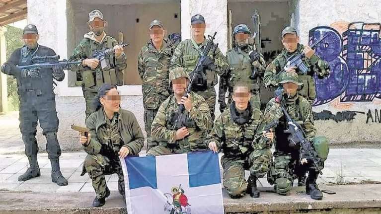 Σφίγγει ο κλοιός για τους "Θεματοφύλακες": Οι 15 "ψεκασμένοι" αρχηγοί και οι σχέσεις με Χρυσή Αυγή και Αρτέμη Σώρρα