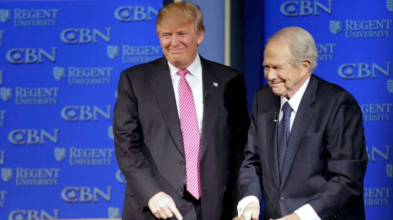 ΗΠΑ: Πέθανε στα 93 του ο διάσημος συντηρητικός τηλε-ευαγγελιστής Πατ Ρόμπερτσον - Οι ακραίες θέσεις και η επιρροή του