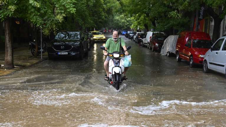Πρόγνωση Τσατραφύλλια: Νέα κακοκαιρία με βροχές από Δευτέρα - Έρχεται πάλι από το Ιόνιο, λέει ο Μαρουσάκης