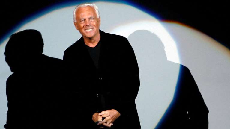 Τζόρτζιο Αρμάνι: O επαναστάτης της κομψότητας που άλλαξε τη μόδα - Πέθανε όπως ήθελε, δουλεύοντας