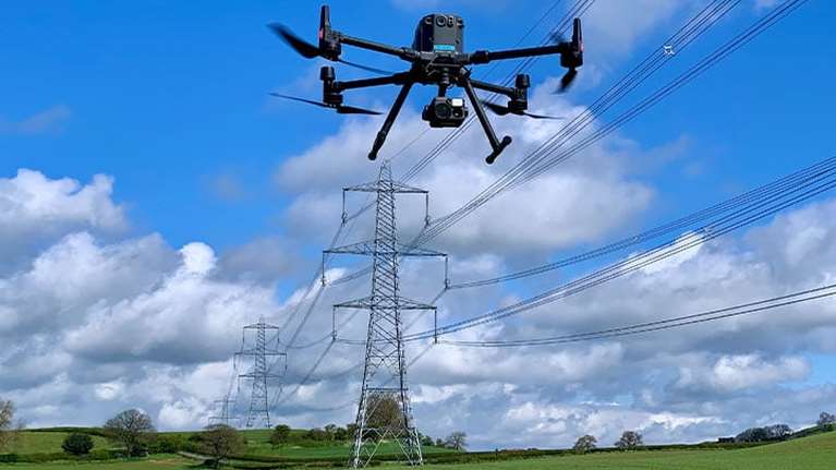 Τα drones της Πυροσβεστικής πάνω από την Αττική - Με λέιζερ και θερμικές κάμερες ειδοποιούν για πυρκαγιά [εικόνες]