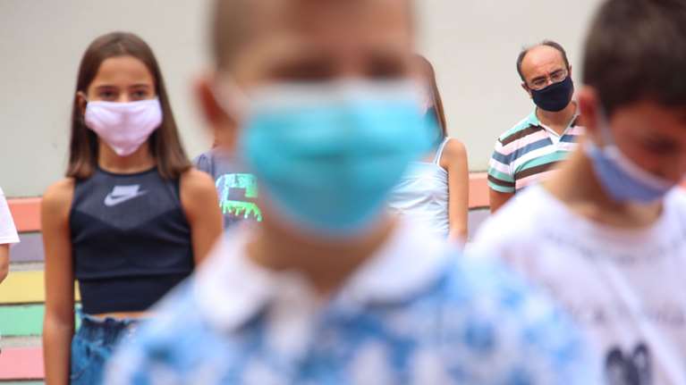 Παπαευαγγέλου: Πιθανός εμβολιασμός των μαθητών πριν ξεκινήσει η νέα σχολική χρονιά