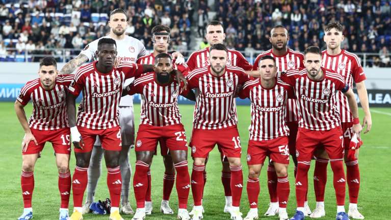 Επική γκάφα αγγλικού ΜΜΕ: Μπέρδεψε τους ποδοσφαιριστές του Ολυμπιακού με τους... μπασκετμπολίστες